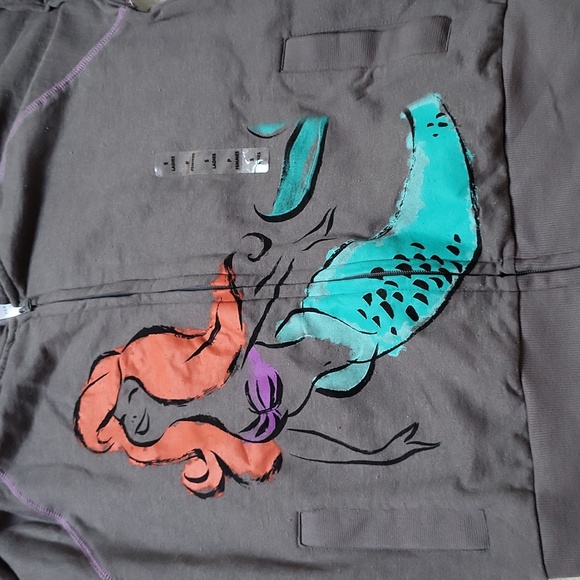 NWT! The Little Mermaid Grey Fleece Zippered Hoodie! Size small! - Picture 14 of 15